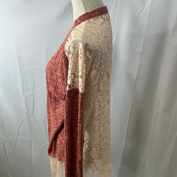 And’or Vogue size small button front blouse - Picture 4 of 11